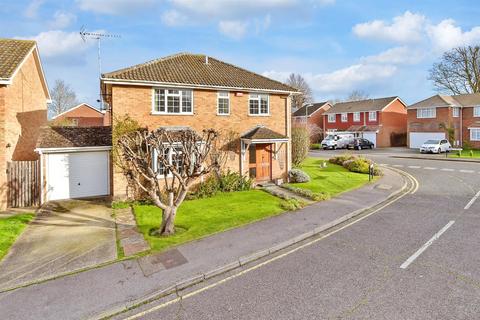 4 bedroom detached house for sale, Wells Avenue, Canterbury, Kent