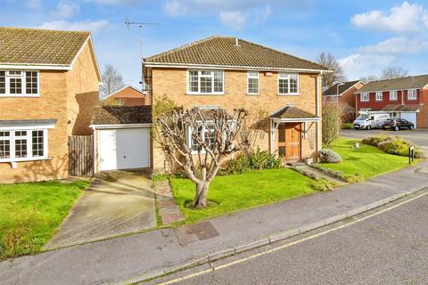 4 bedroom detached house for sale, Wells Avenue, Canterbury, Kent