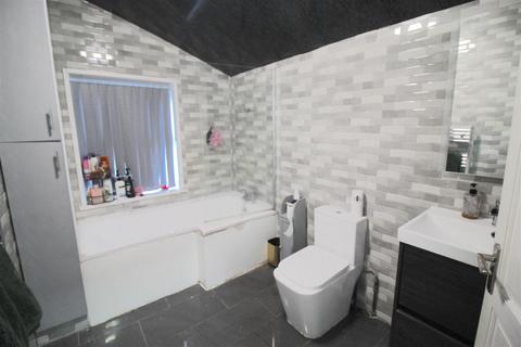 141 Oldknow Road, Birmingham, B10 0JA