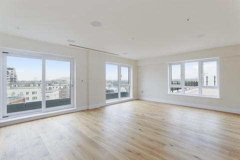 3 bedroom flat for sale, Goldhawk House, Beaufort Square, London, NW9