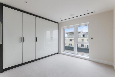 3 bedroom flat for sale, Goldhawk House, Beaufort Square, London, NW9