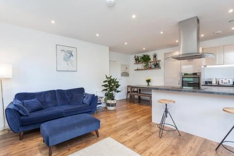 2 bedroom apartment for sale, High Road Leyton, London