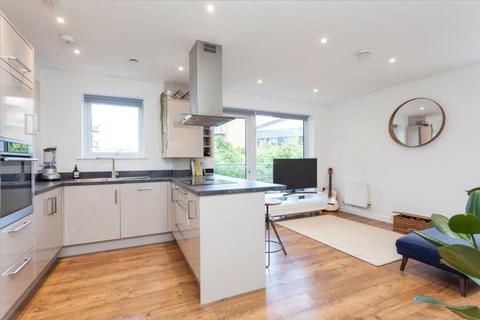 2 bedroom apartment for sale, High Road Leyton, London