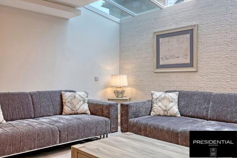6 bedroom property for sale, Fairview Road, Chigwell IG7