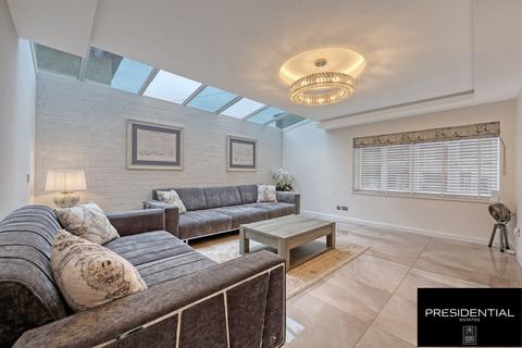 undefined, Fairview Road, Chigwell IG7