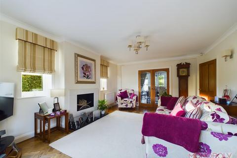 4 bedroom detached house for sale, Wynnstay Lane, Marford, Wrexham