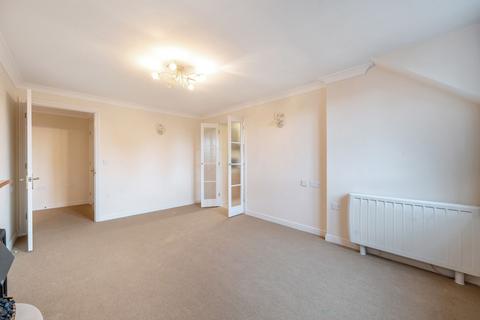 1 bedroom retirement property for sale, Limpsfield Road, Warlingham CR6