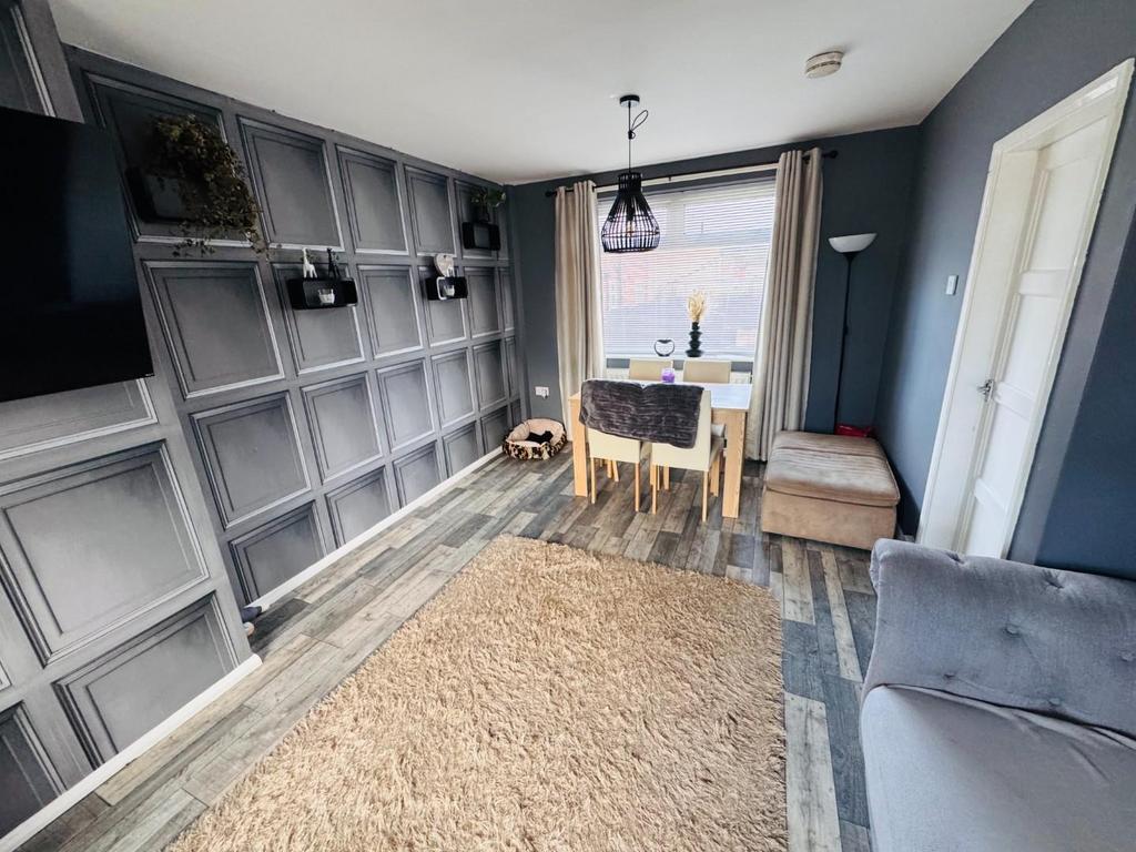 Lounge/dining room