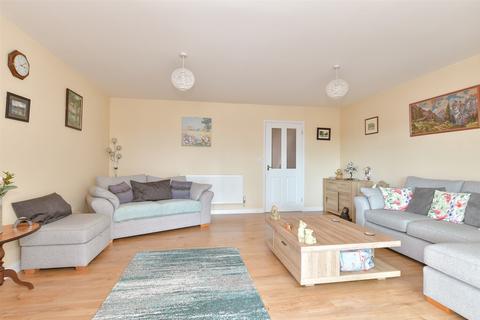 3 bedroom chalet for sale, Summerville Avenue, Minster-On-Sea, Sheerness, Kent