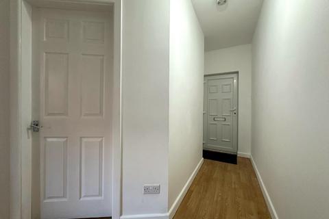 2 bedroom terraced house to rent, Shaw Street, Newcastle ST5