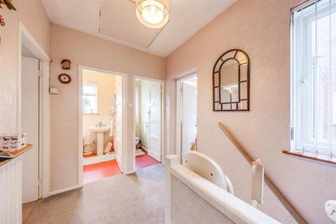 2 bedroom flat for sale, Nightingale Grove, Dartford