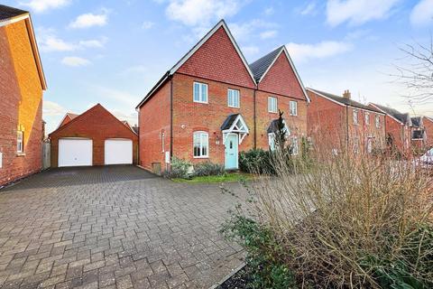 5 Badgers Drive, Wantage, OX12 9WJ