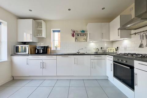 5 Badgers Drive, Wantage, OX12 9WJ