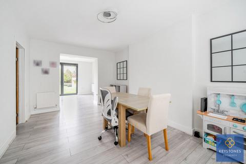 19 Anson Close, Romford, RM7 8HU