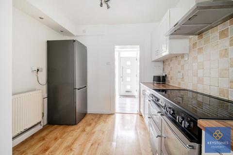 19 Anson Close, Romford, RM7 8HU