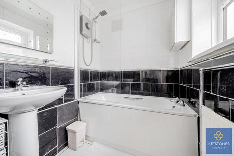 19 Anson Close, Romford, RM7 8HU