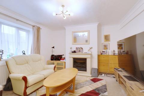 undefined, Teviot Avenue, Aveley RM15