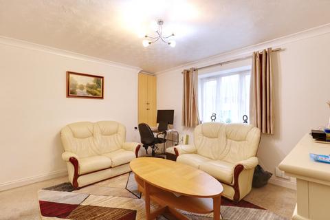 undefined, Teviot Avenue, Aveley RM15