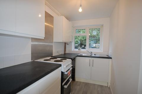 1 bedroom flat to rent, Hiljon Crescent, Chalfont St. Peter, Gerrards Cross, SL9
