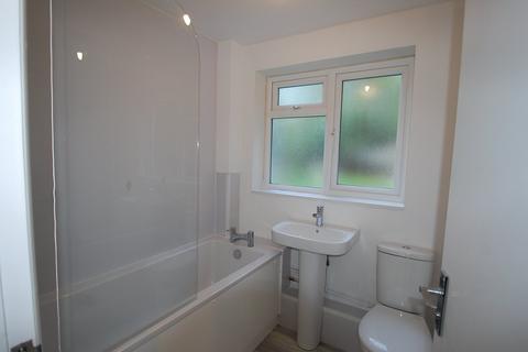 1 bedroom flat to rent, Hiljon Crescent, Chalfont St. Peter, Gerrards Cross, SL9