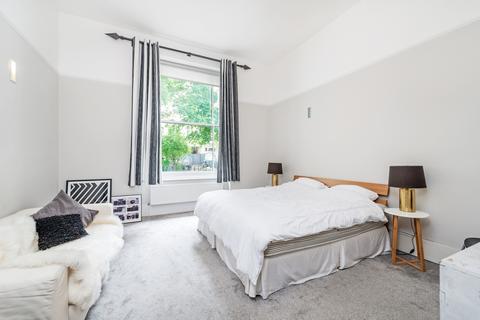 2 bedroom apartment to rent, Queens Gardens London W2