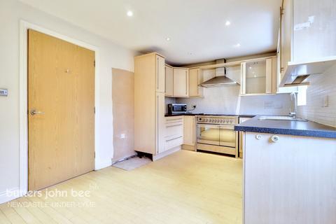 26 Trent Bridge Close, Stoke-on-trent, ST4 8JJ