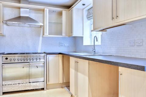 26 Trent Bridge Close, Stoke-on-trent, ST4 8JJ