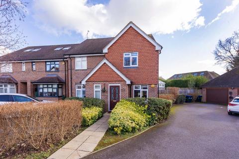 2 bedroom semi-detached house for sale, Devonshire Gardens, Taplow SL6