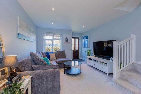 2 bedroom semi-detached house for sale, Devonshire Gardens, Taplow SL6