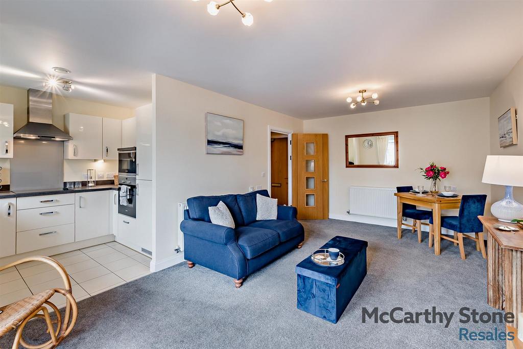 8654876-interior02-800.jpg