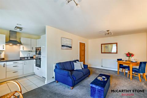 1 bedroom apartment for sale, Tudor Rose Court, South Parade, PO4 0DE