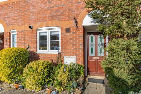 3 bedroom terraced house for sale, Spires Gardens, Winwick, WA2