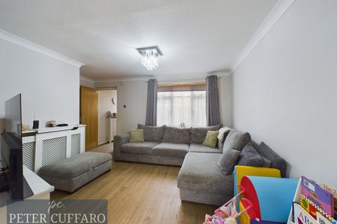 2 bedroom terraced house for sale, Peacocks, Harlow CM19