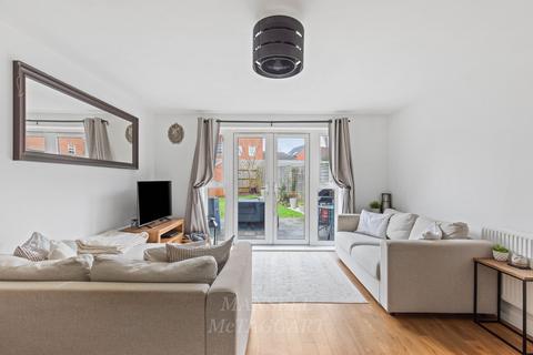 92 Bedivere Road, Crawley, RH11 0FY