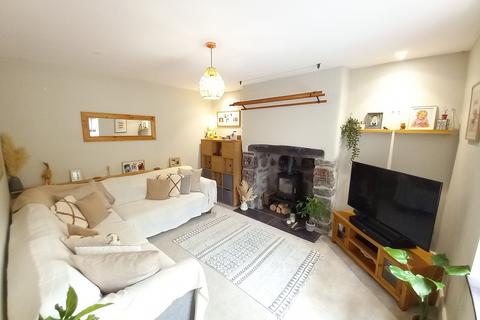 2 bedroom detached house for sale, Tyn Lon, Treborth LL57