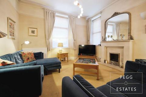 4 bedroom end of terrace house for sale, Greenway Terrace, Torquay