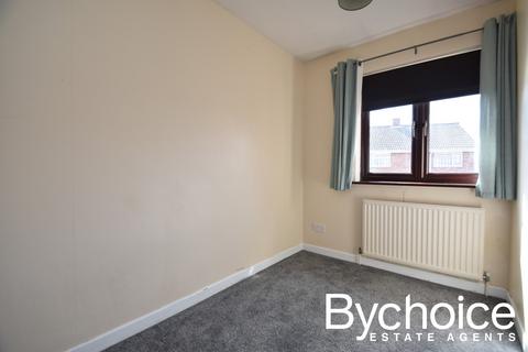 2 bedroom terraced house to rent, Golding Way, Glemsford