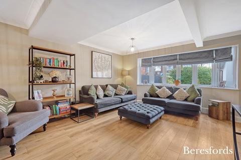 3 bedroom detached house for sale, Bridge Street, Writtle, CM1
