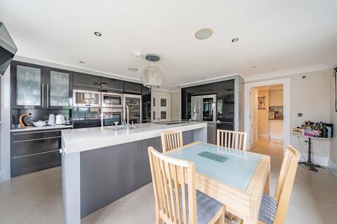 3 bedroom flat for sale, Fairlawns, Burridge, Southampton, Hampshire, SO31