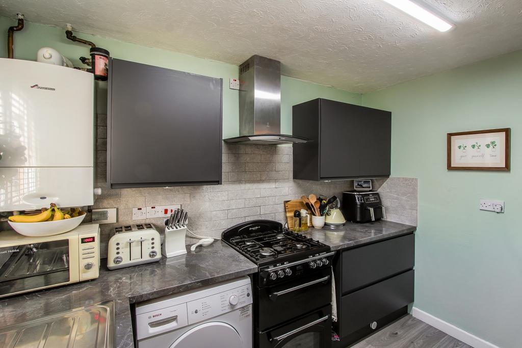 Kitchen b