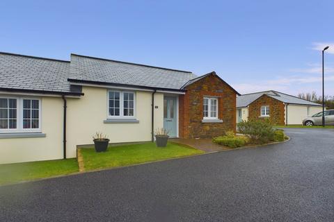 14 Chapel Meadow, Callington, PL17 7FX