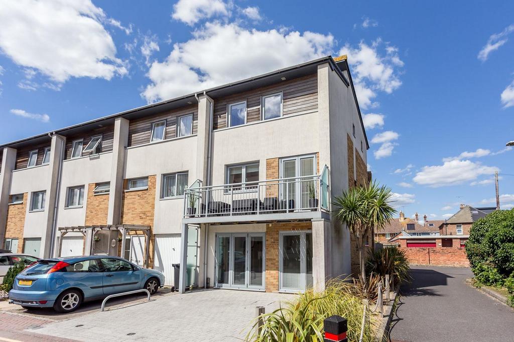2 Broomhill Way-ph36 web72.jpg