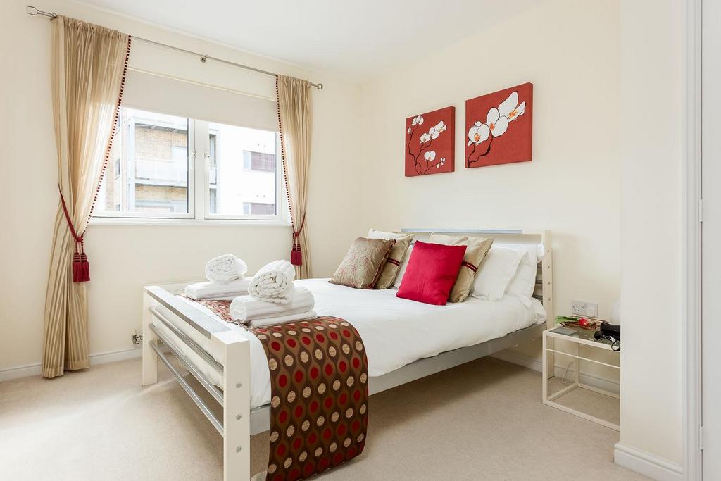 2 Broomhill Way-ph27 web72.jpg