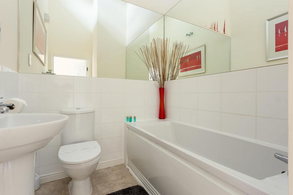 2 Broomhill Way-ph14 web72.jpg