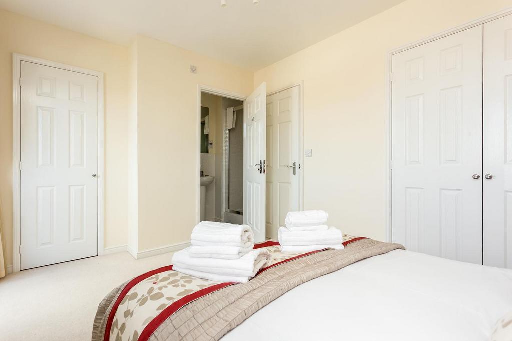 2 Broomhill Way-ph12 web72.jpg