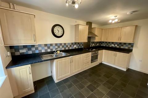 4 bedroom townhouse for sale, Ffordd Y Gamlas, Bynea, Llanelli