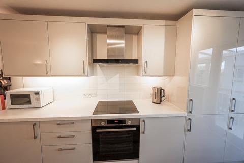 37 Beach Road, Carlyon Bay, St Austell, PL25 3PQ