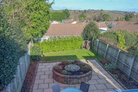 37 Beach Road, Carlyon Bay, St Austell, PL25 3PQ