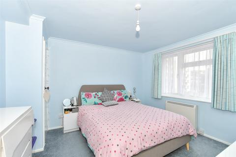 3 bedroom maisonette for sale, Orchard Way, East Grinstead, West Sussex