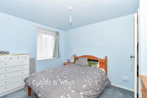 3 bedroom maisonette for sale, Orchard Way, East Grinstead, West Sussex